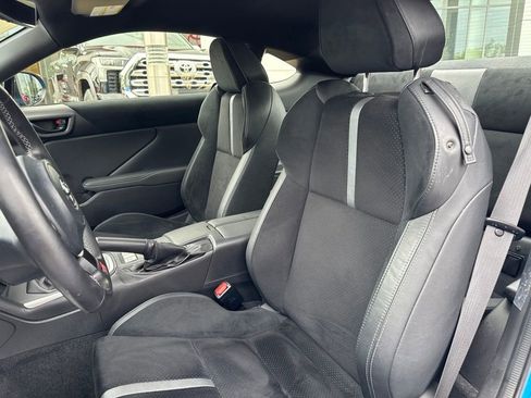 Used 2023 Toyota GR86 Premium RWD image 13