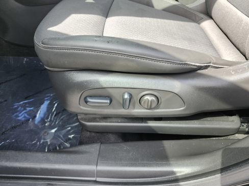 Used 2023 Buick Encore GX Select w/ Sport Touring Package FWD image 26