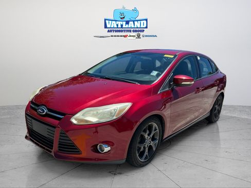 Used 2014 Ford Focus SE w/ Equipment Group 201A FWD image 1