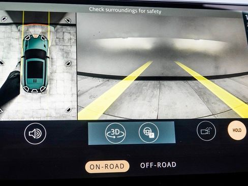 Used 2025 Land Rover Range Rover Sport SE image 28