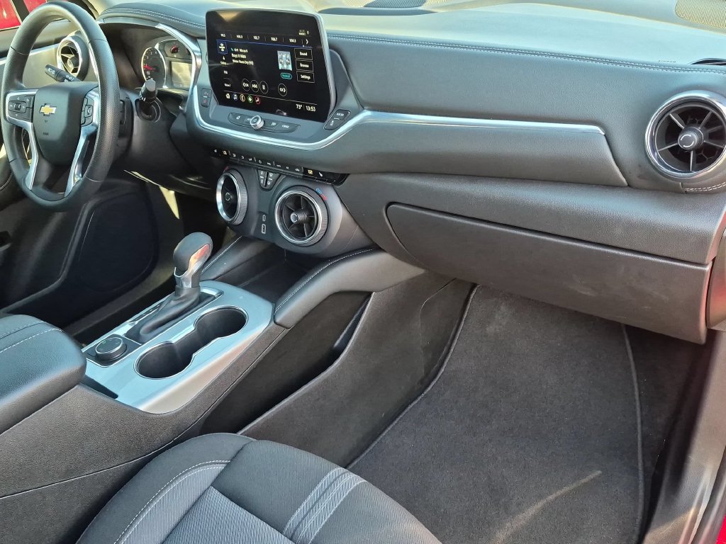 Used 2025 Chevrolet Blazer LT AWD/4WD image 32