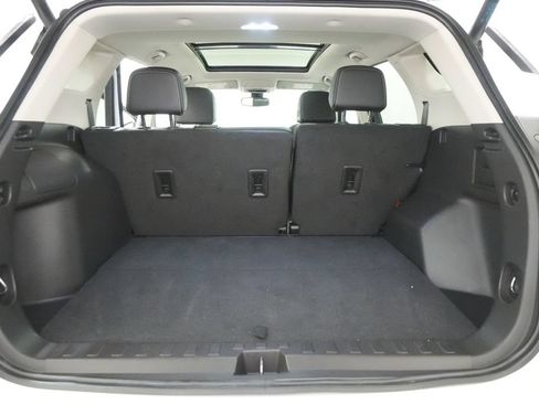 Used 2024 GMC Terrain Denali w/ Denali Premium Package AWD/4WD image 27