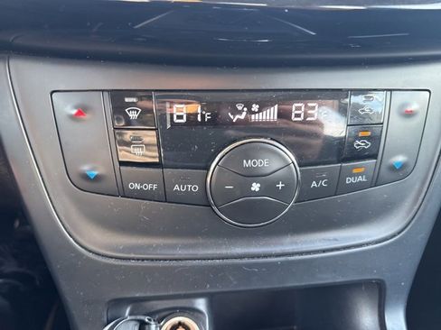 Certified 2018 Nissan Sentra SV image 15