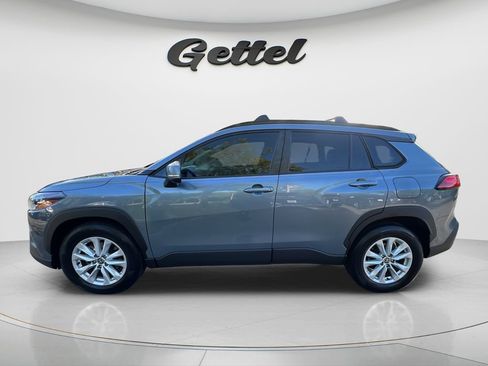 Certified 2023 Toyota Corolla Cross LE w/ Moonroof Package AWD/4WD image 8