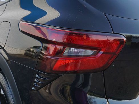 New 2026 Chevrolet Trax RS FWD image 27