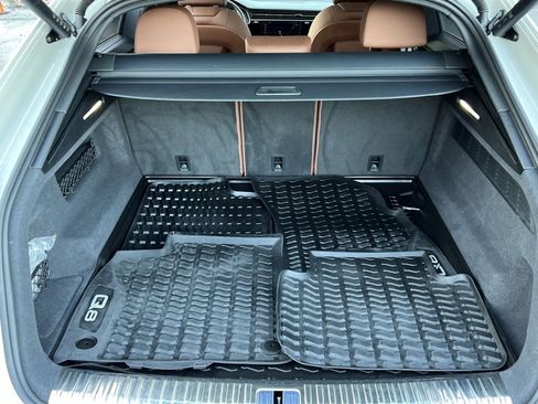 Used 2023 Audi Q8 Premium Plus w/ Premium Plus Package image 24