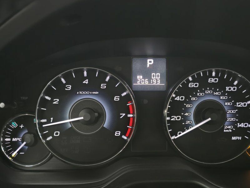 Used 2011 Subaru Outback 2.5i Premium AWD/4WD image 10