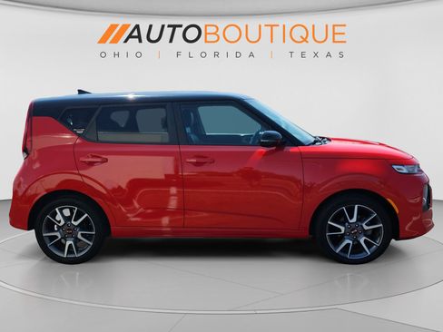 Used 2020 Kia Soul GT-Line FWD image 6
