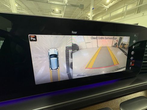 Used 2022 Mercedes-Benz GLE 350 4MATIC w/ Premium Package image 21