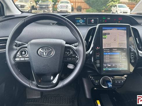 Used 2021 Toyota Prius Prime XLE FWD image 15