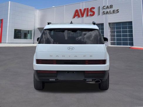 Used 2025 Hyundai Santa Fe SEL FWD image 7
