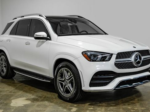 Used 2020 Mercedes-Benz GLE 350 w/ AMG Line Exterior image 7