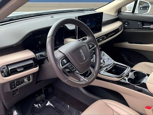 Used 2022 Lincoln Nautilus Reserve image 19