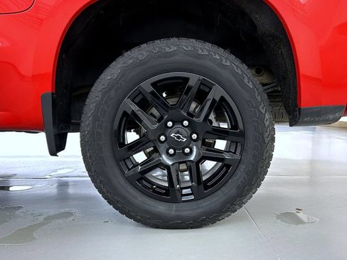 Certified 2024 Chevrolet Silverado 1500 Custom w/ Turbomax Blackout Package AWD/4WD image 23