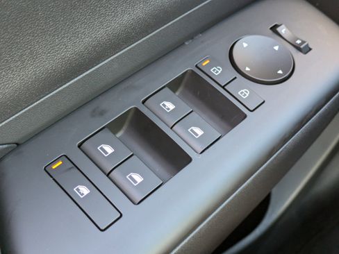 New 2026 Hyundai Kona SE image 21