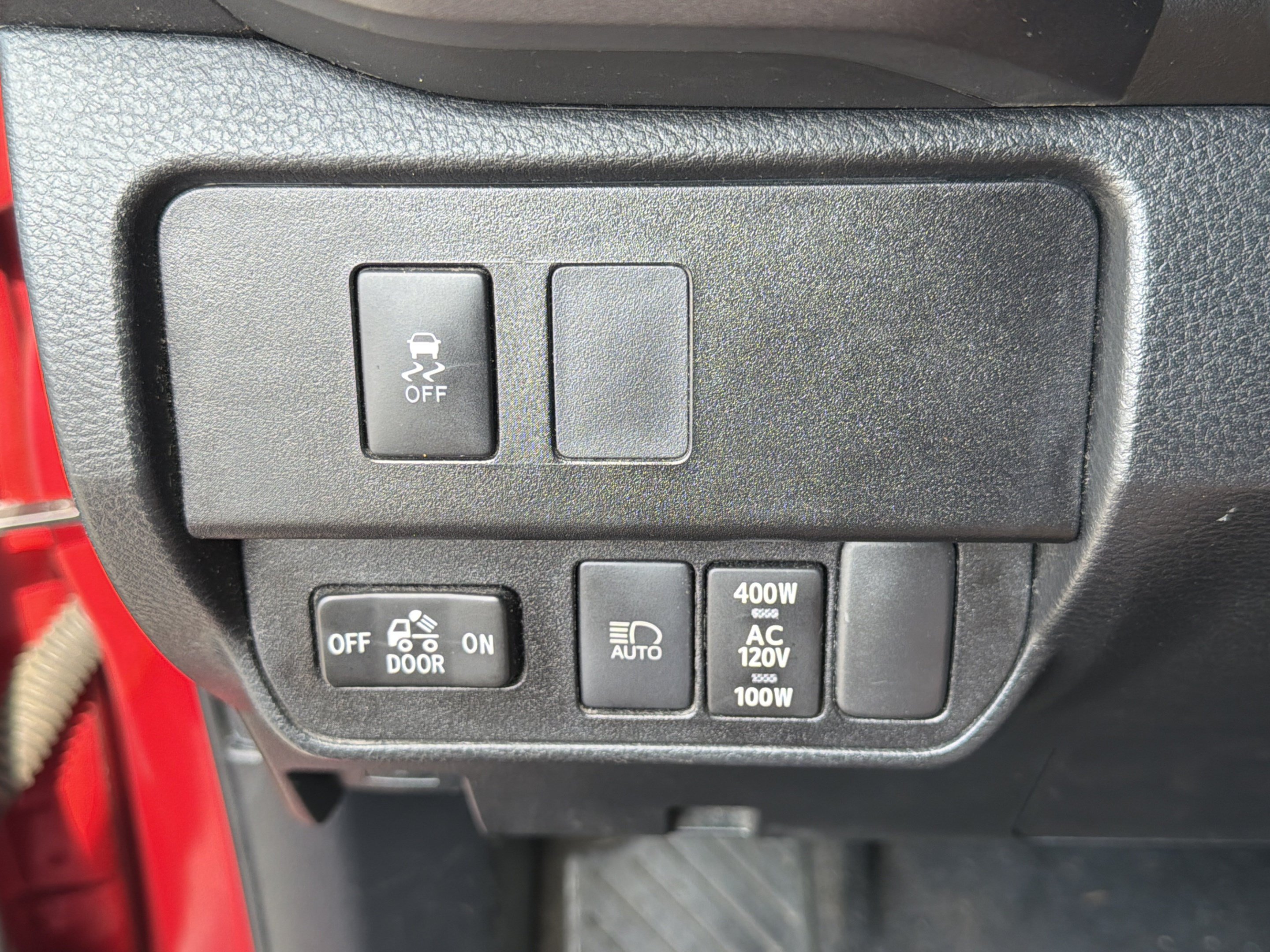 Used 2022 Toyota Tacoma TRD Sport w/ TRD Premium Sport Package RWD image 18