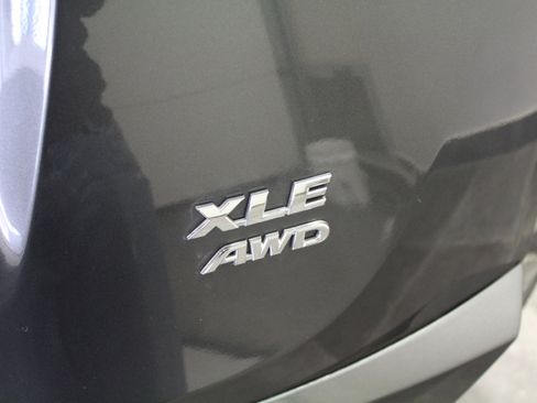 Used 2016 Toyota RAV4 XLE image 31