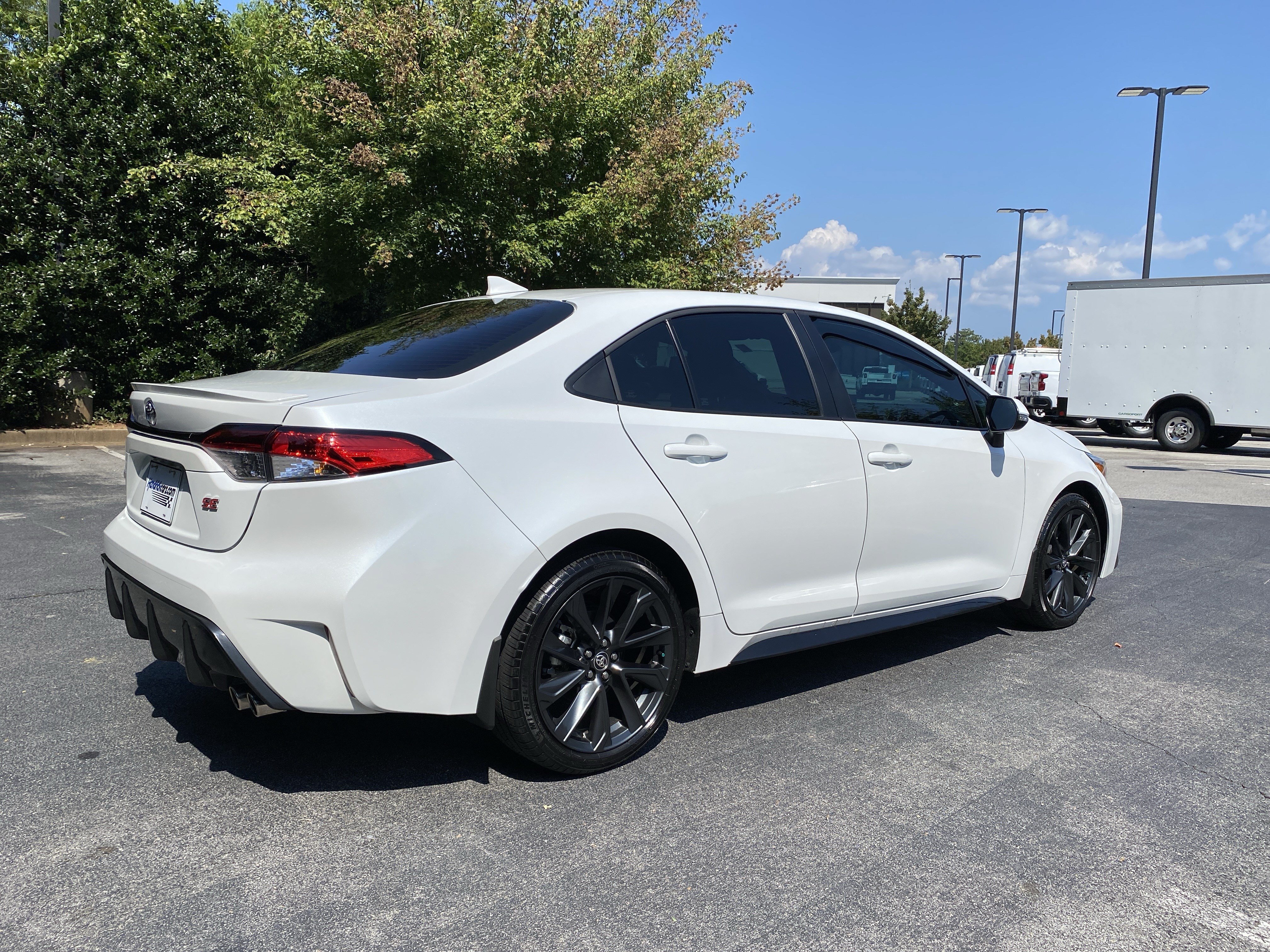 Used 2026 Toyota Corolla SE FWD image 9