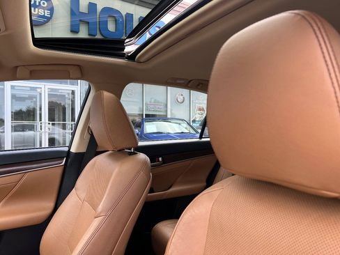 Used 2013 Lexus GS 350 AWD w/ Premium Pkg image 16