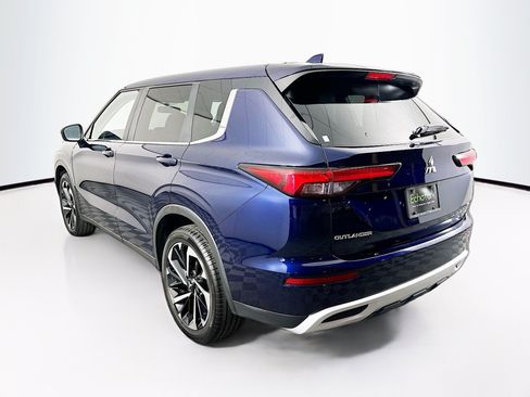 Used 2024 Mitsubishi Outlander SE FWD image 5