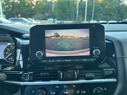 Used 2022 Nissan Pathfinder SV w/ Cargo Package image 24