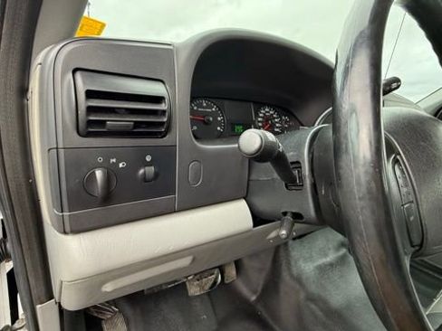 Used 2006 Ford F250 2WD Crew Cab Super Duty image 19