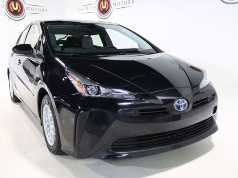 Used 2021 Toyota Prius LE FWD image 23