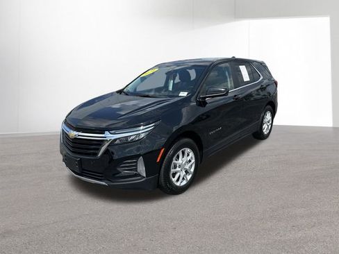 Used 2024 Chevrolet Equinox LT image 2