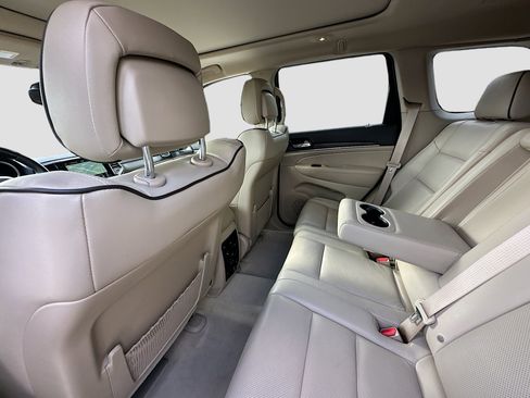 Used 2020 Jeep Grand Cherokee Overland image 27