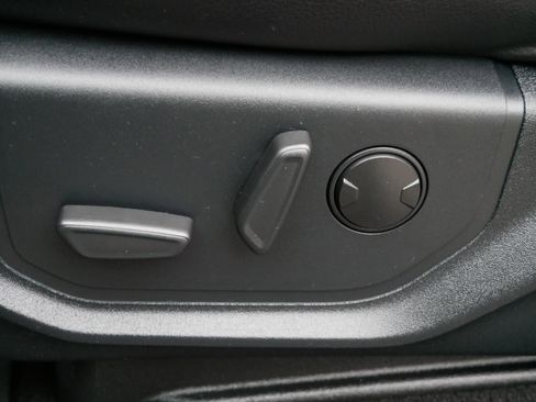 Used 2021 Ford Expedition XLT w/ Black Accent Package image 16