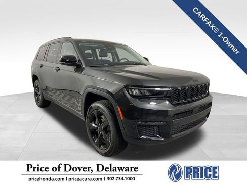 Used 2023 Jeep Grand Cherokee L Limited w/ Black Appearance Package AWD/4WD image 1