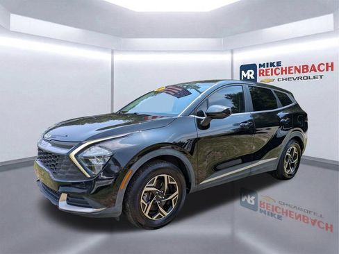 Used 2023 Kia Sportage LX FWD image 8