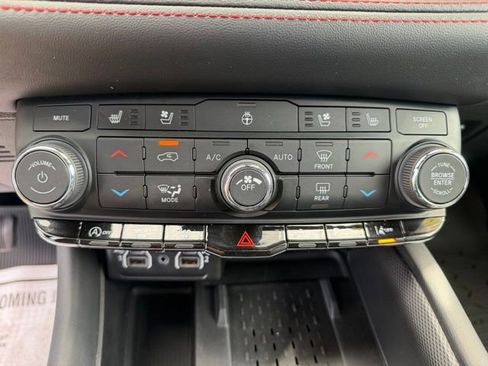 Certified 2025 Dodge Durango GT AWD/4WD image 22