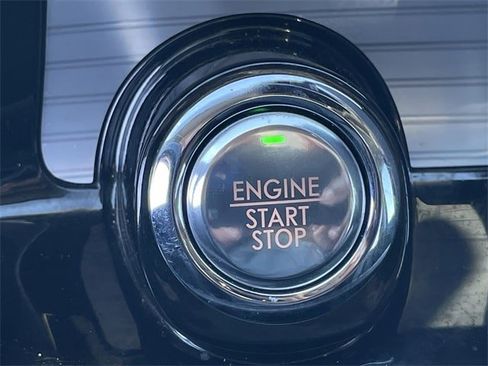 Used 2022 Lincoln Corsair FWD w/ Premium Package image 22