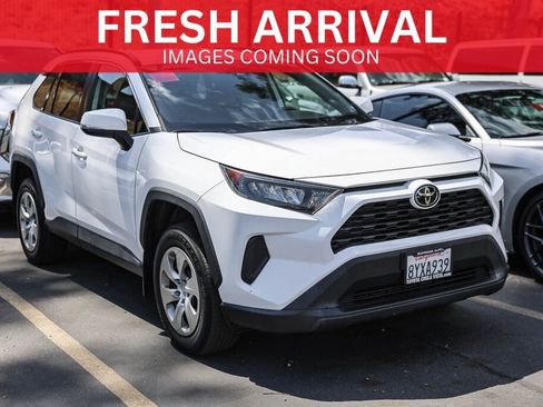 Used 2021 Toyota RAV4 LE w/ Carpet Mat Package (TMS) FWD image 1