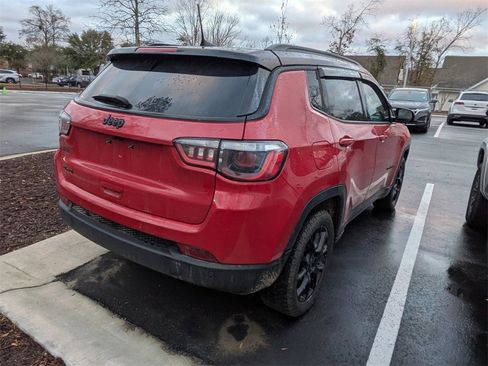 Used 2024 Jeep Compass Latitude w/ Convenience Group image 6