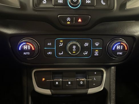 Used 2022 GMC Terrain SLE w/ Driver Convenience Package image 20