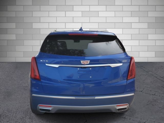 Certified 2024 Cadillac XT5 Premium Luxury w/ Technology Package FWD image 5