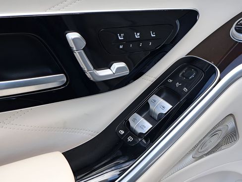 Used 2024 Mercedes-Benz Maybach S 680 4MATIC image 11