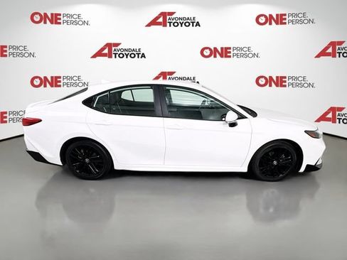 Certified 2025 Toyota Camry SE FWD image 9