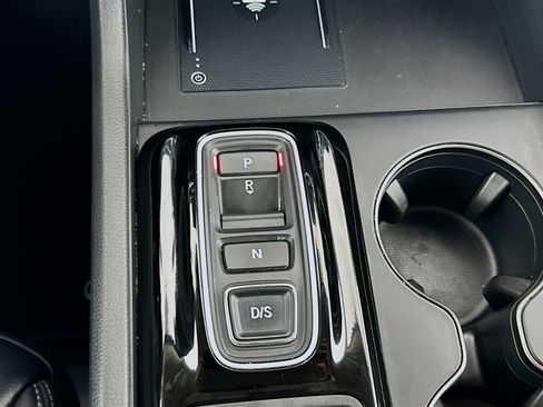 Used 2025 Honda Pilot EX-L image 23