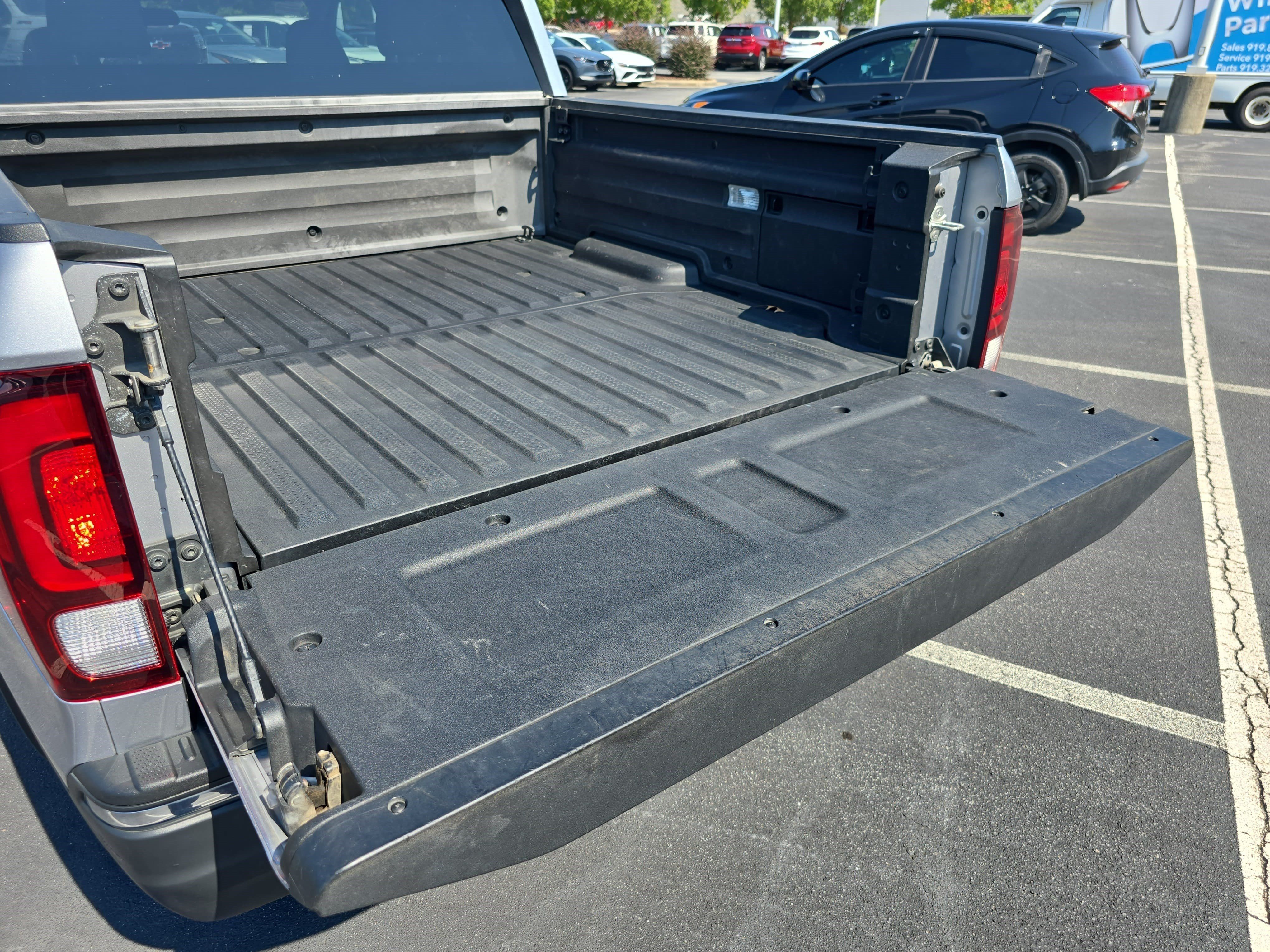 Certified 2018 Honda Ridgeline Sport image 12