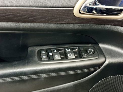Used 2015 Jeep Grand Cherokee Altitude image 18