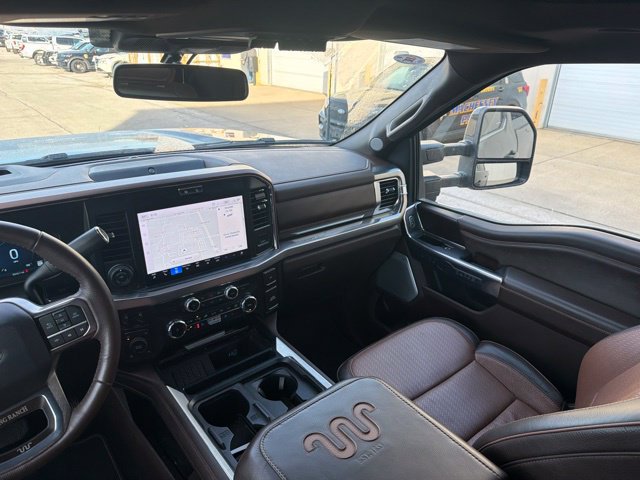 Used 2025 Ford F250 King Ranch w/ FX4 Off-Road Package AWD/4WD image 18