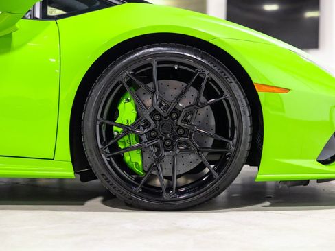 Used 2023 Lamborghini Huracan EVO AWD/4WD image 25