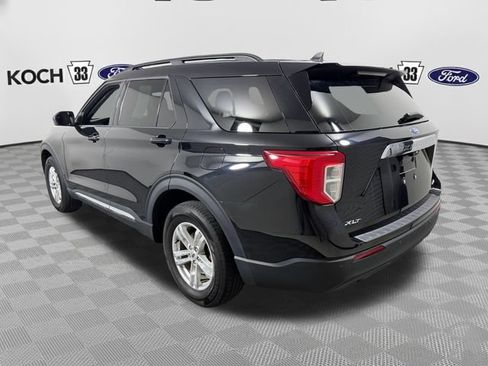 Used 2023 Ford Explorer XLT AWD/4WD image 6