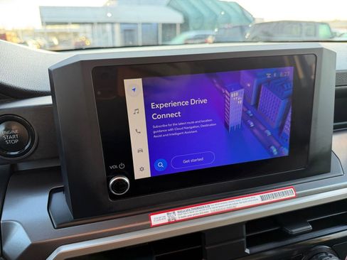 Used 2025 Toyota Tacoma Limited image 19