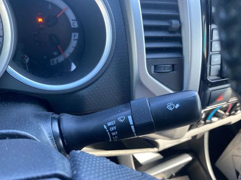 Used 2014 Toyota Tacoma PreRunner image 26