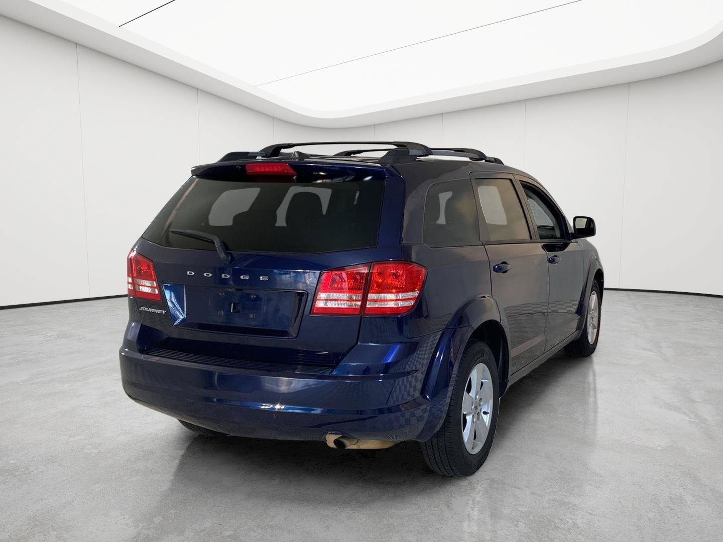 Used 2018 Dodge Journey SE w/ Connectivity Group FWD image 6