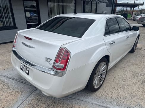 Used 2011 Chrysler 300 C w/ Sound Group RWD image 4